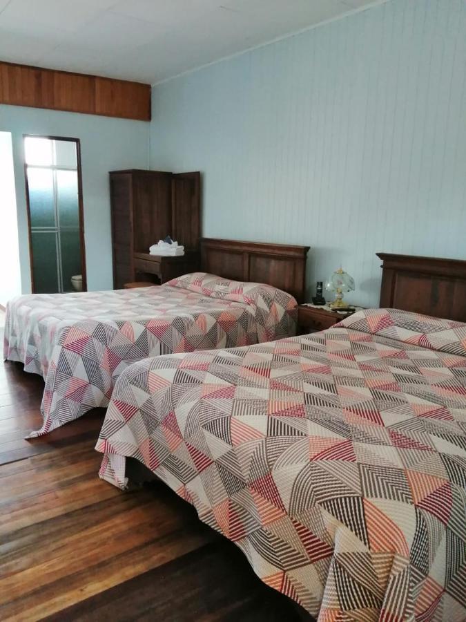 Hotel Las Brumas Cartago Kültér fotó