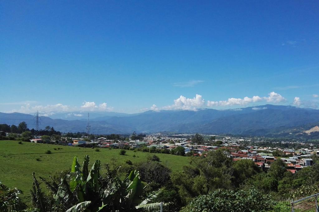 Hotel Las Brumas Cartago Kültér fotó