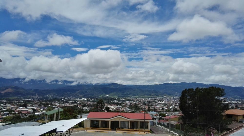 Hotel Las Brumas Cartago Kültér fotó